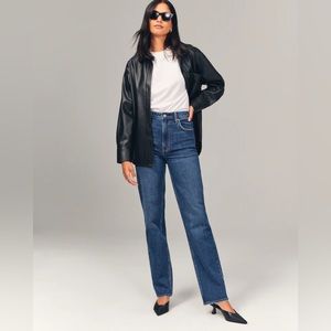 Abercrombie and Fitch The ‘90s Straight Ultra High Rise Jeans